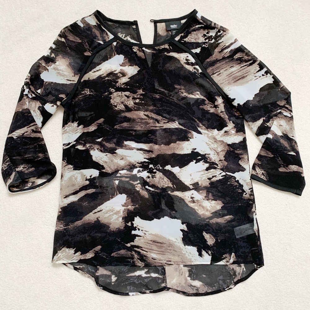 Mossimo Blouse 3/4 sleeve blouse LIKE NEW! Size XS neutral tones